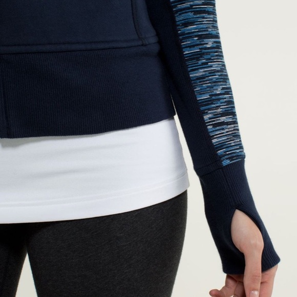 LULULEMON- Scuba Hoodie Stretch Lined Hood - Picture 5 of 13